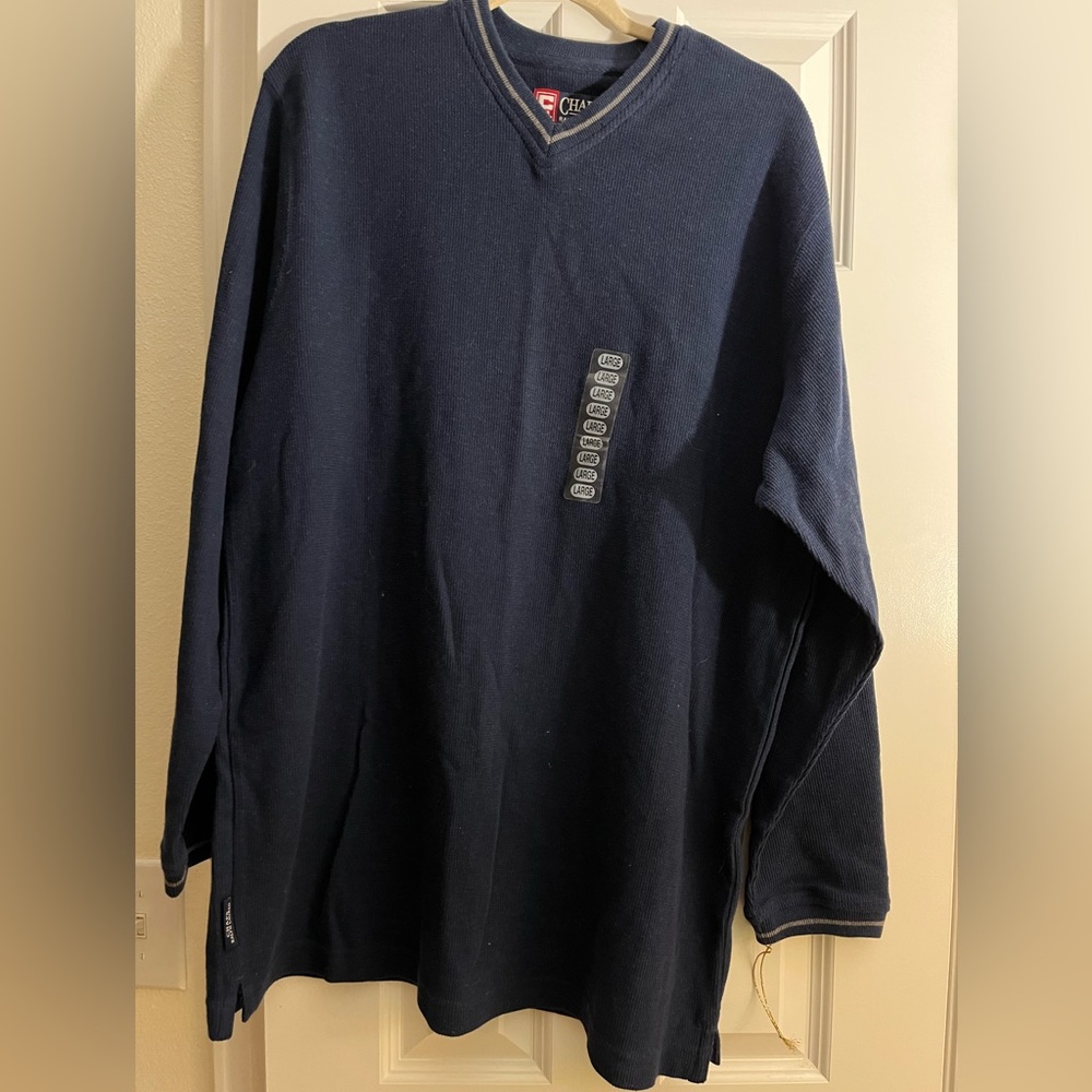 NWT Men’s Chaps Vneck Long Sleeve Shirt